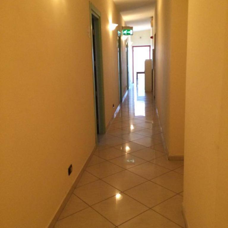 Hotel Apollo - Camera Matrimoniale/Doppia con Letti Singoli con Bagno Privato - 8