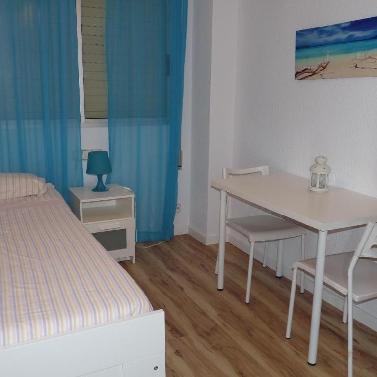Apartment Savoy - Three-Bedroom Apartment - 7