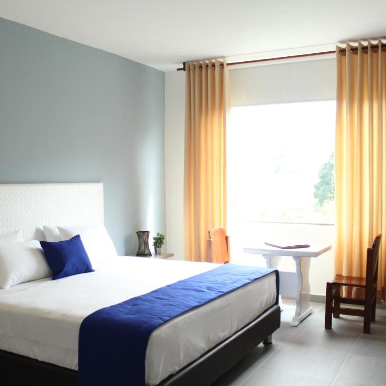 Hotel Ventura - Habitación Executive con cama extragrande - 1
