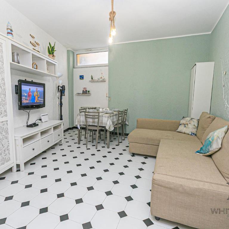 La casa di Vevè by ML WHITE HOUSE - Appartamento con 2 Camere da Letto - 1