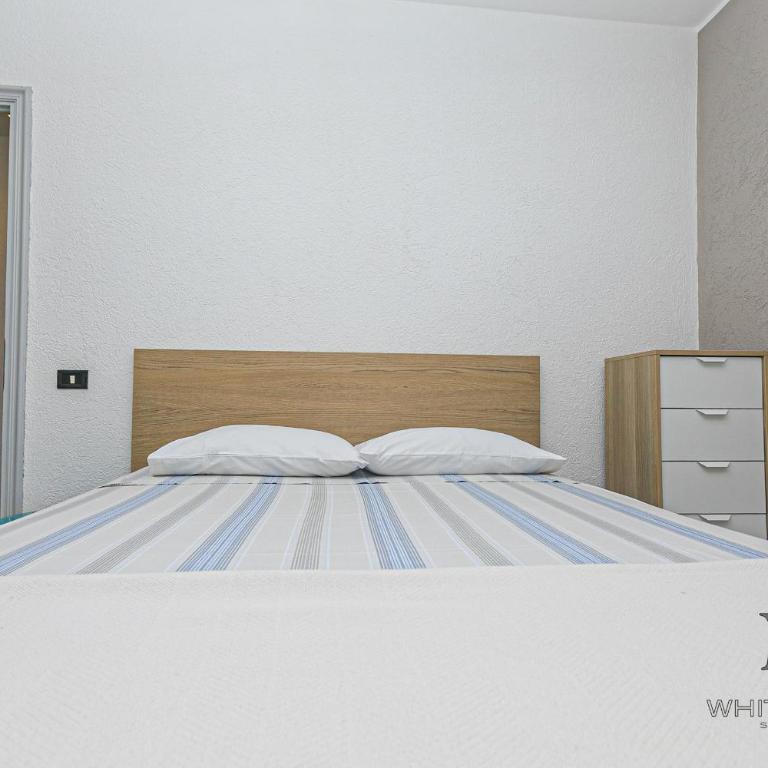 La casa di Vevè by ML WHITE HOUSE - Appartamento con 2 Camere da Letto - 4