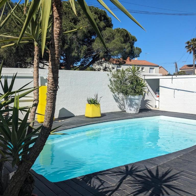 Maison avec piscine, House with a pool - Maison 4 Chambres - 19