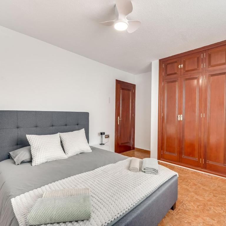Villa Mari Carmen - Malaga Beach Escape - Four-Bedroom House - 4