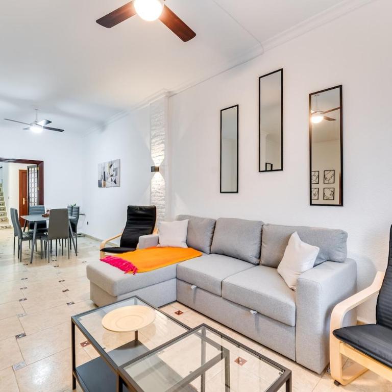 Villa Mari Carmen - Malaga Beach Escape - Four-Bedroom House - 36