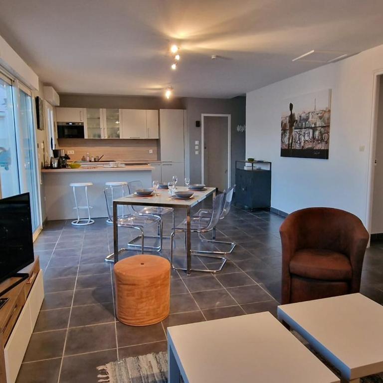 Appartement rénové à Banyuls-sur-Mer avec terrasse - FR-1-309-4 - Two-Bedroom Apartment - 11