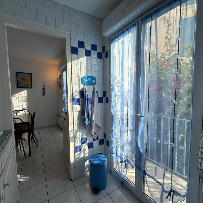 BANYULS-SUR-MER, appartement T3, proche plage et commerces - FR-1-309-33 - Two-Bedroom Apartment - 6
