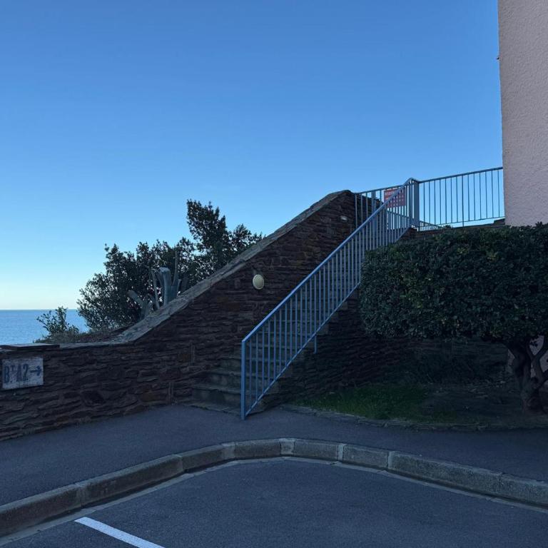 Studio confortable avec vue mer, loggia, animaux acceptés et parking privatif - FR-1-309-75 - One-Bedroom Apartment - 25
