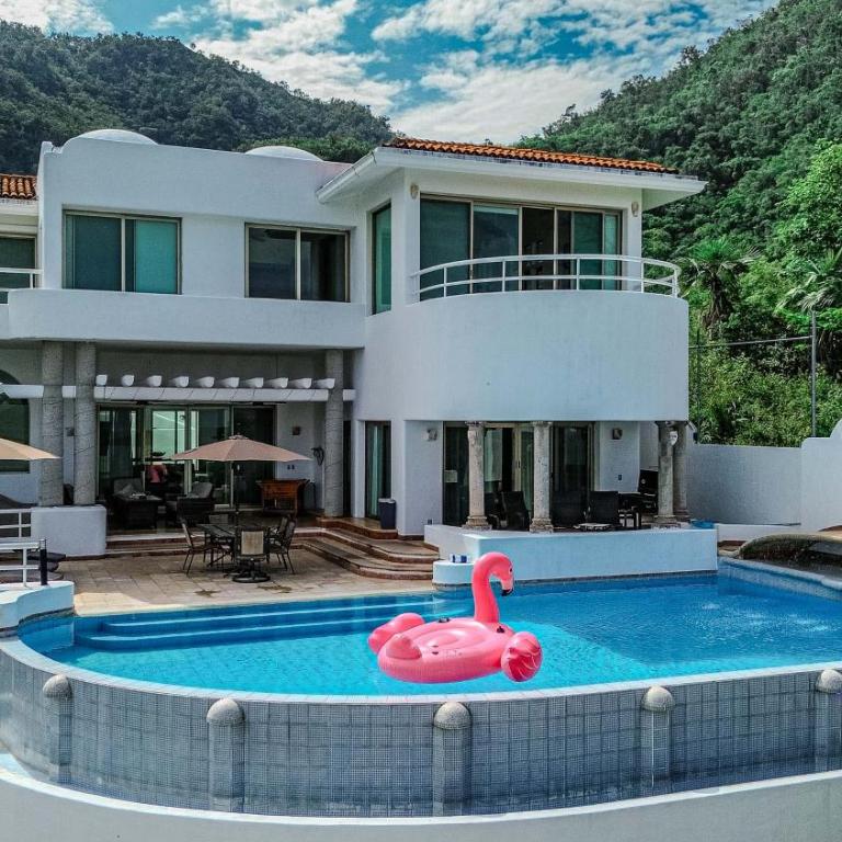 Villa Mozzafiato Private Resort with Full Staff and Heated Pool - Villa - 11