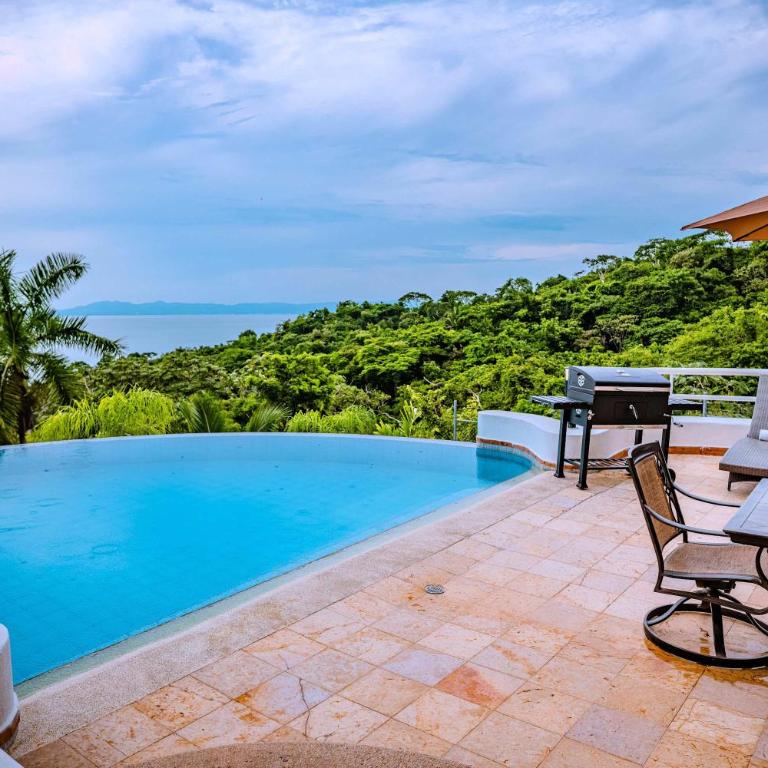 Villa Mozzafiato Private Resort with Full Staff and Heated Pool - Villa - 31