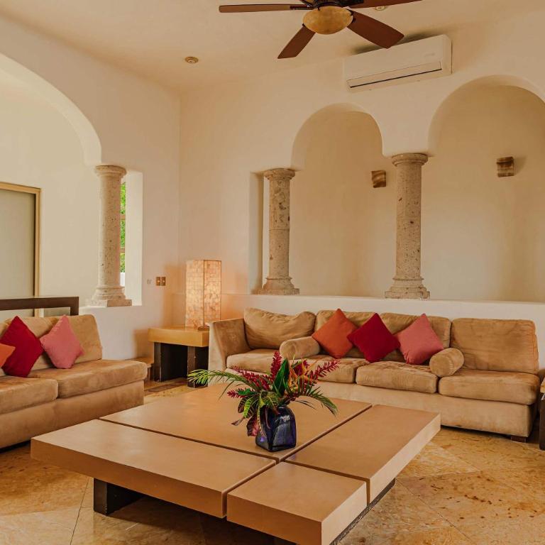 Villa Mozzafiato Private Resort with Full Staff and Heated Pool - Villa - 8