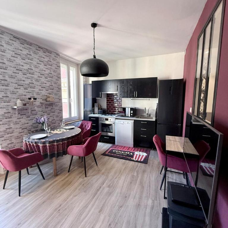 L'Évasion Cinéma et Sorcier avec Piscine - Appartement 2 Chambres - 13