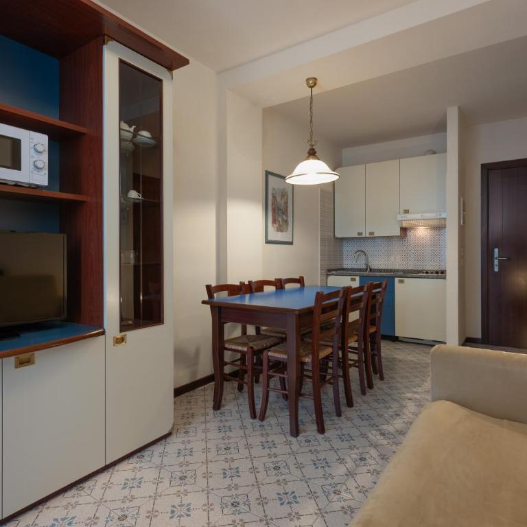 Aparthotel Holiday - Appartamento con 2 Camere da Letto - 2