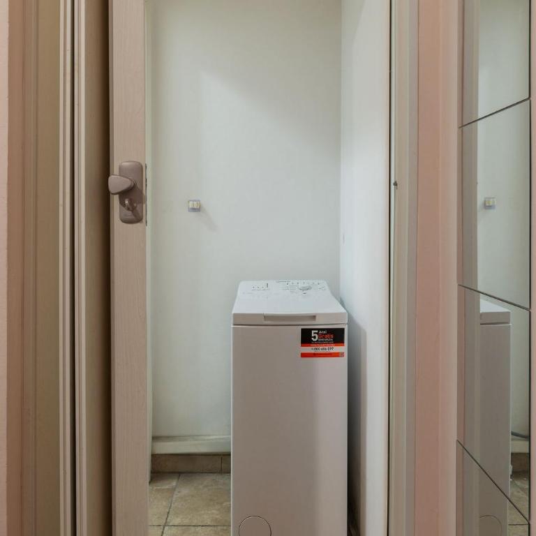 GuestHost - San Giovanni Comfy Flat - Appartamento con 3 Camere da Letto - 40