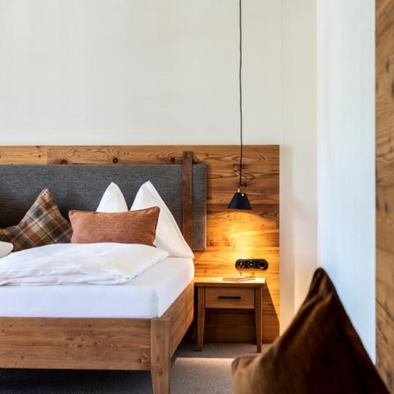 Hotel Grünerhof - Doppelzimmer mit Balkon - 4