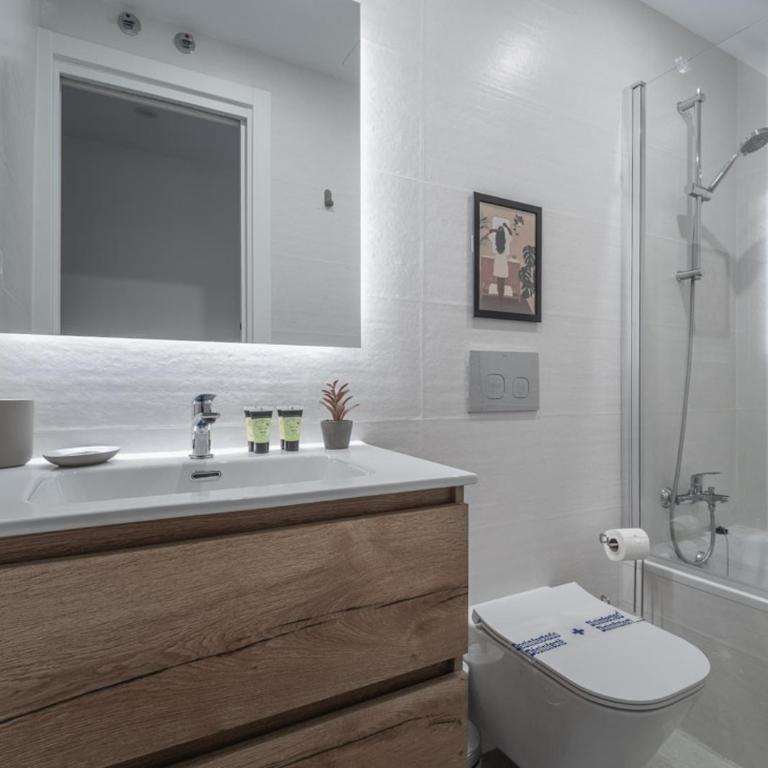 Bright cozy - 2 Bdrs 2 Baths -Barrio Salamanca - Apartamento de 2 dormitorios - 15