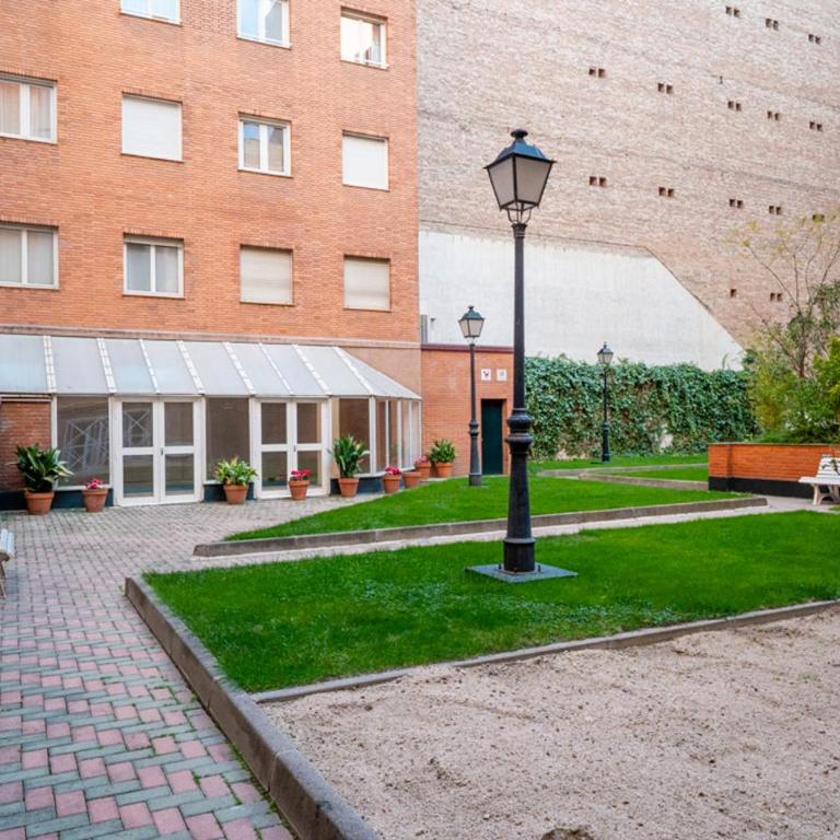 Bright cozy - 2 Bdrs 2 Baths -Barrio Salamanca - Apartamento de 2 dormitorios - 19
