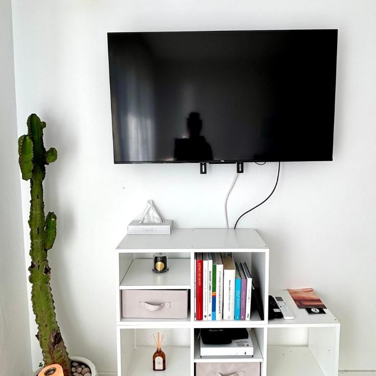 Sea View Studio with Balcony, Near Italy & Monaco - Apartamento de 1 dormitorio - 6