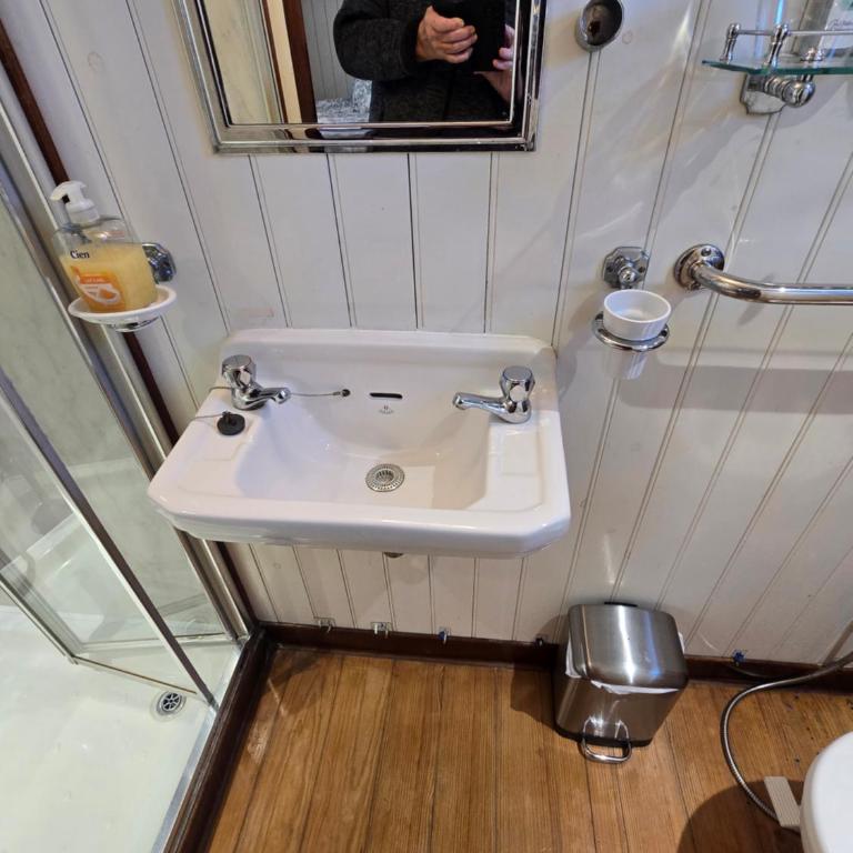 Peniche Saul Nomad - Chambre Double Deluxe avec Douche - 6