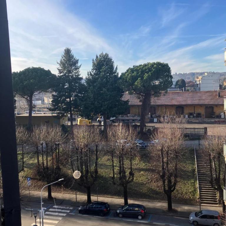 Apartment in Arona, Olivia's Home 100mt dal Lago - Appartamento con 2 Camere da Letto e Balcone - 32