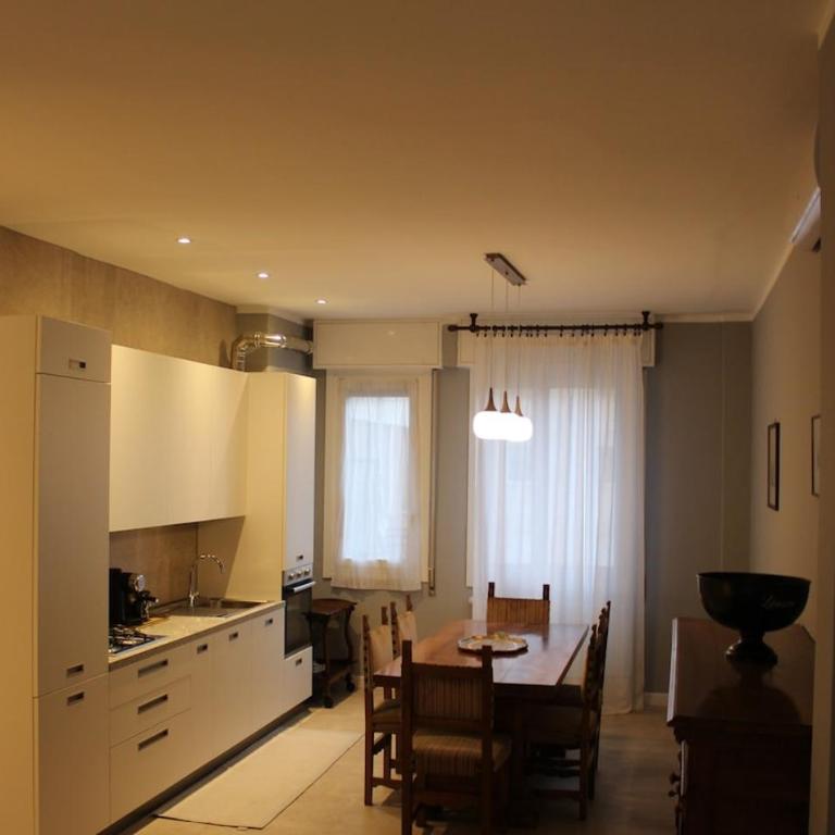 Apartment in Arona, Olivia's Home 100mt dal Lago - Appartamento con 2 Camere da Letto e Balcone - 9