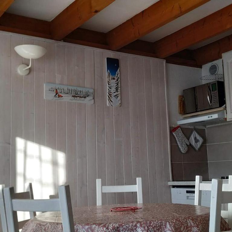 APPARTEMENT F3 2 chambres DUPLEX CENTRE-VILLE FONT-ROMEU - Appartement 2 Chambres - 35