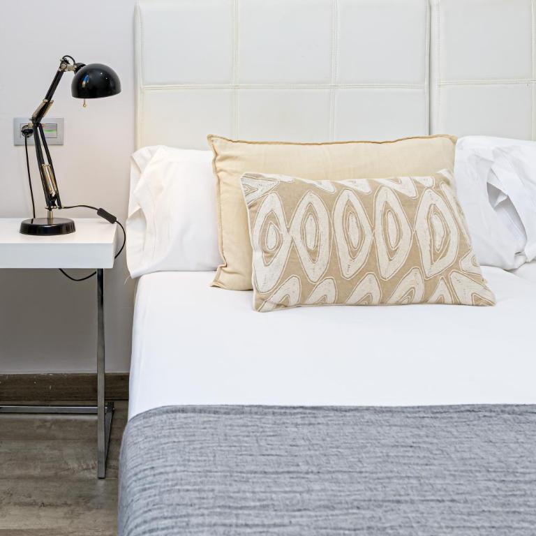 Apartamentos Calle Larios - One-Bedroom Apartment (5 Adults) - 3