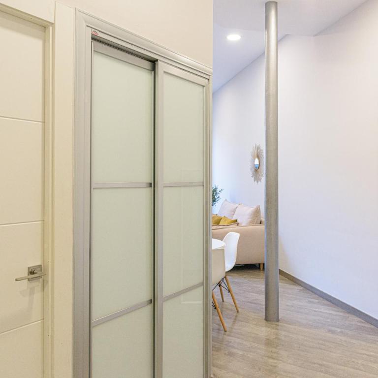 Apartamentos Calle Larios - One-Bedroom Apartment with Views of Larios Street - 46