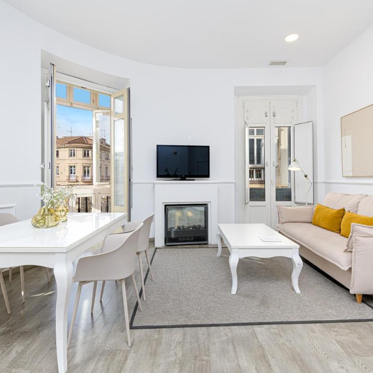 Apartamentos Calle Larios - One-Bedroom Apartment with Views of Larios Street - 30