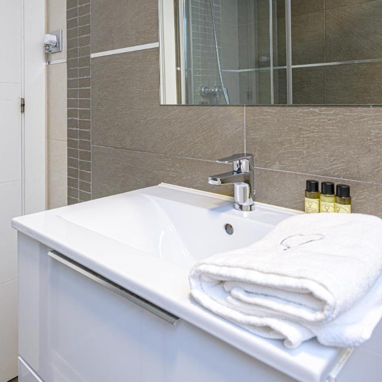 Apartamentos Calle Larios - One-Bedroom Apartment with Views of Larios Street - 37