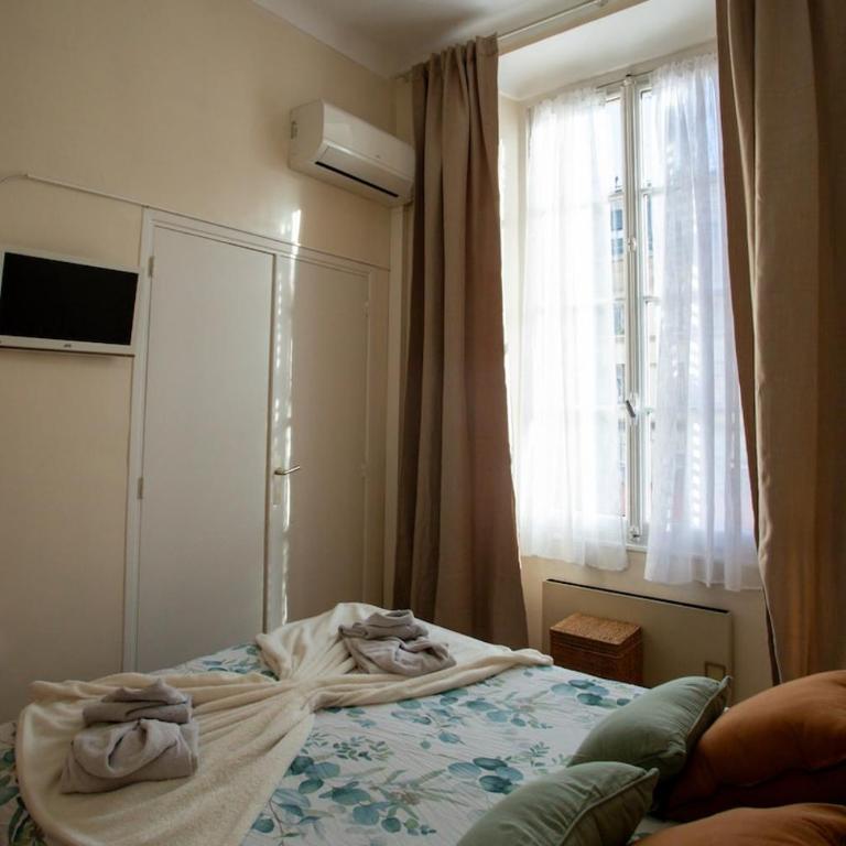 Bright 2-room apartment in the heart of the town, Air conditioning and Balcony - Appartement 1 Chambre - 7