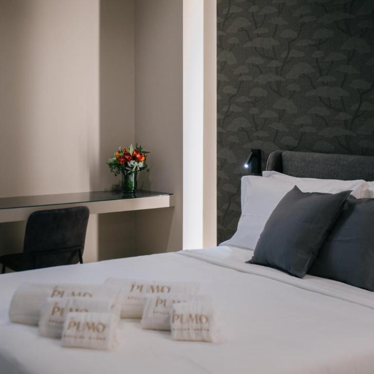 Il Pumo - Apulian Rooms Bari Calefati 141 - King Room with Balcony - 9