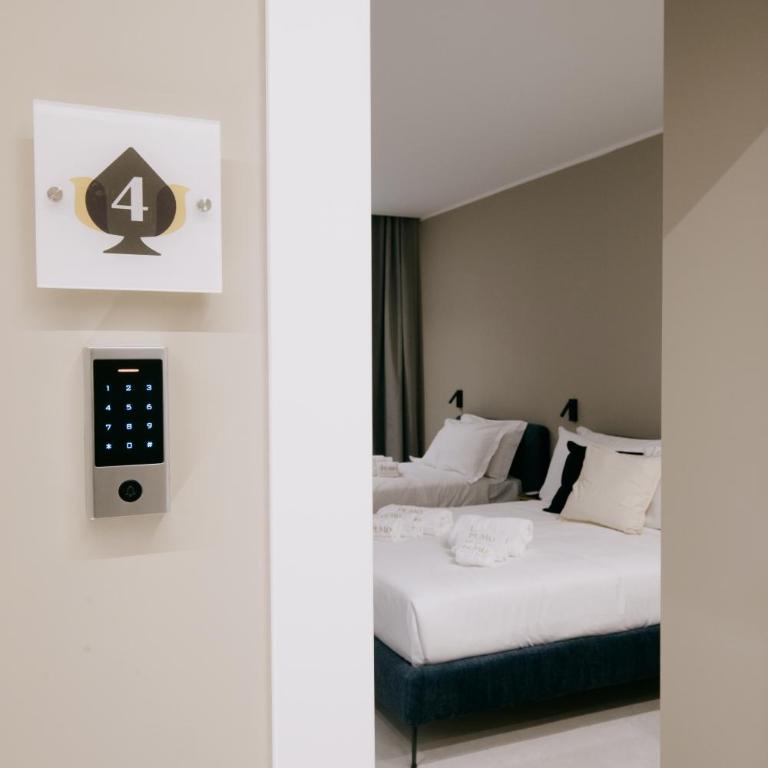 Il Pumo - Apulian Rooms Bari Calefati 141 - Triple Room with Bathroom - 6