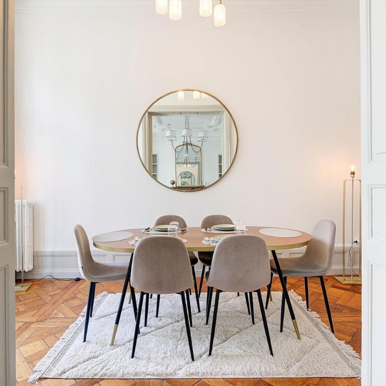 Spacieux Appartement - Type Haussmannien - Wifi - Appartement 2 Chambres Deluxe - 3