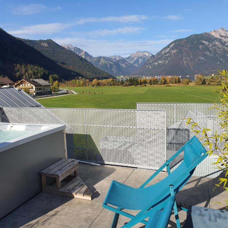 Modern Alpine Penthouse with Lake View - Ferienhaus - 4