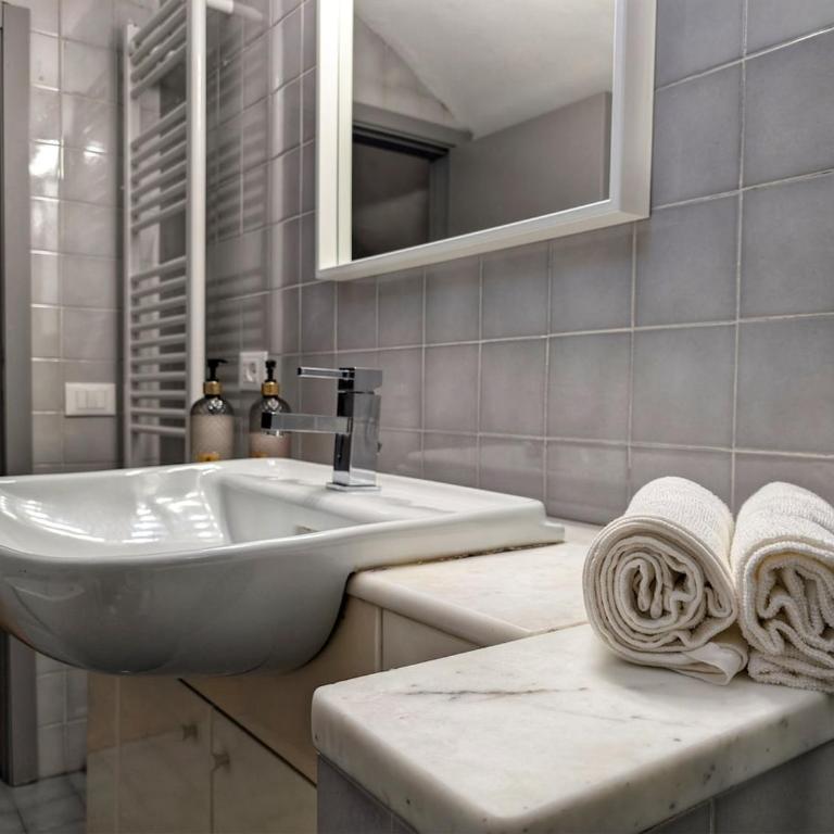 La mansarda di Tommy, nido accogliente - One-Bedroom Apartment - 12