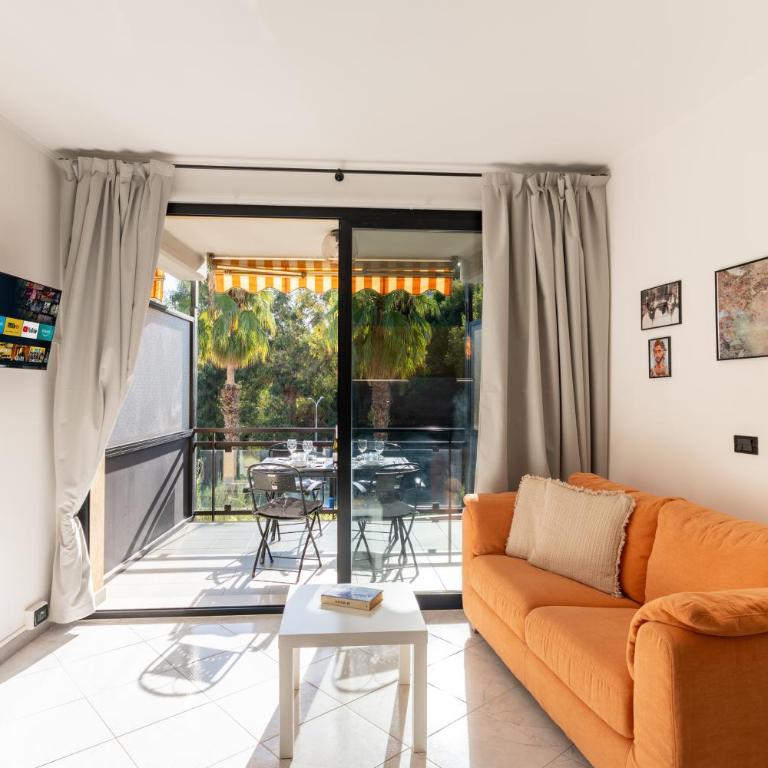 GuestHost - Bright Terrace Stay near Sanremo Beach - One-Bedroom Apartment - 7