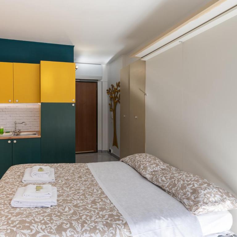 GuestHost - Bright Terrace Stay near Sanremo Beach - One-Bedroom Apartment - 14
