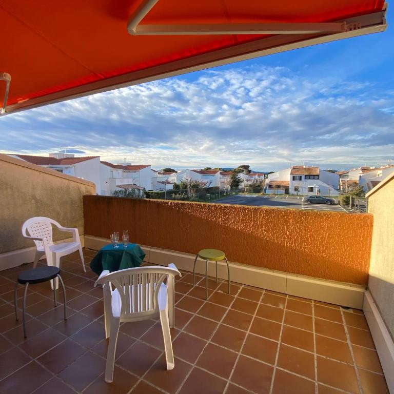 Port Leucate T2 Cabine 4 pers, RDC surélevé, Terrasse Ouest, Parking privé, Proche mer, Équipé - FR-1-798-5 - Appartement - 1