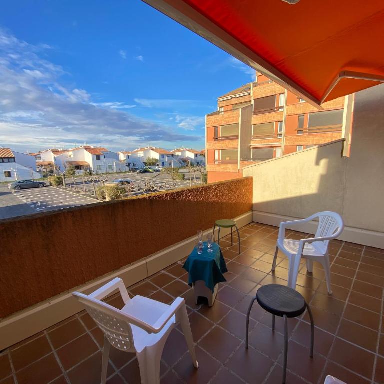 Port Leucate T2 Cabine 4 pers, RDC surélevé, Terrasse Ouest, Parking privé, Proche mer, Équipé - FR-1-798-5 - Appartement - 5