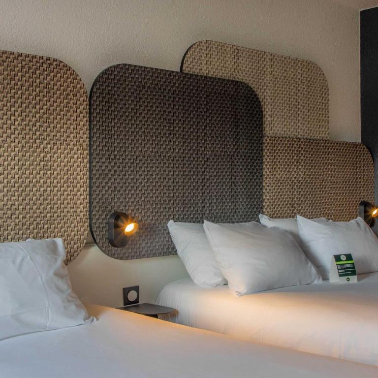 B&B HOTEL Lourdes Centre Gare 3 étoiles - Chambre Triple - 5