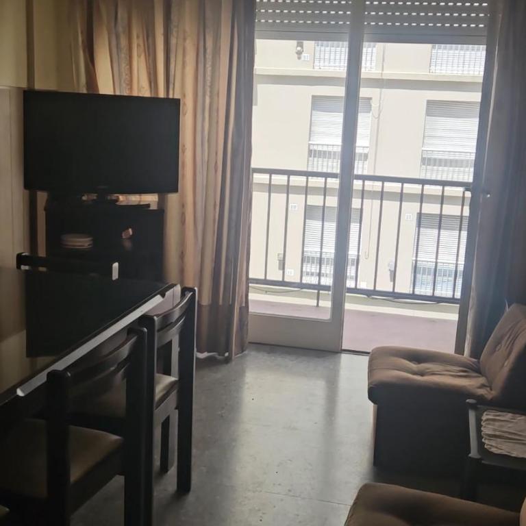 Colon y Lamadrid - Apartamento de 2 dormitorios - 1