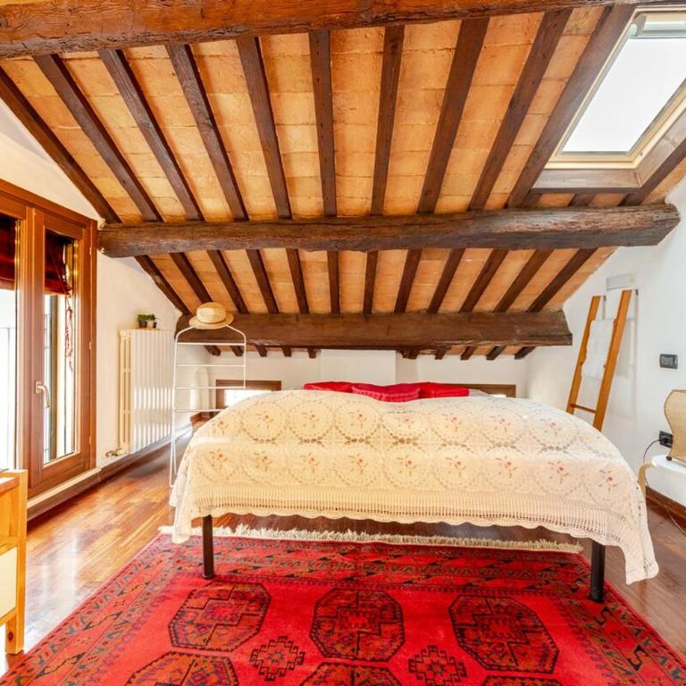 Historic Center Elegant open space luggage storage - One-Bedroom Apartment - 14