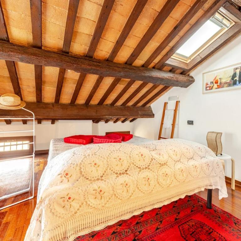 Historic Center Elegant open space luggage storage - One-Bedroom Apartment - 16