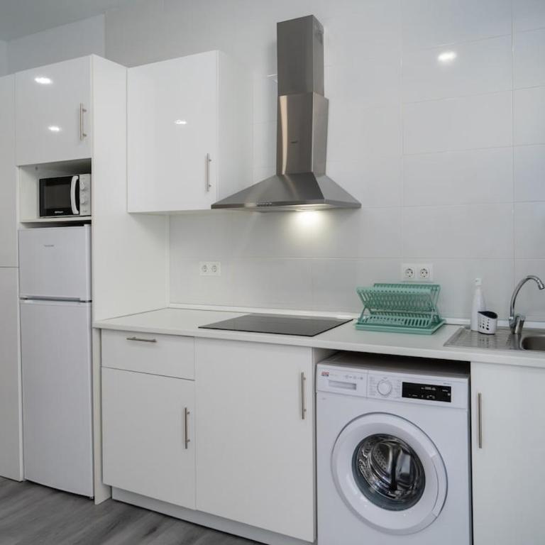 Holidays & Home Estudio El Palo 8B, 400 m playa - Apartamento de 1 dormitorio - 7