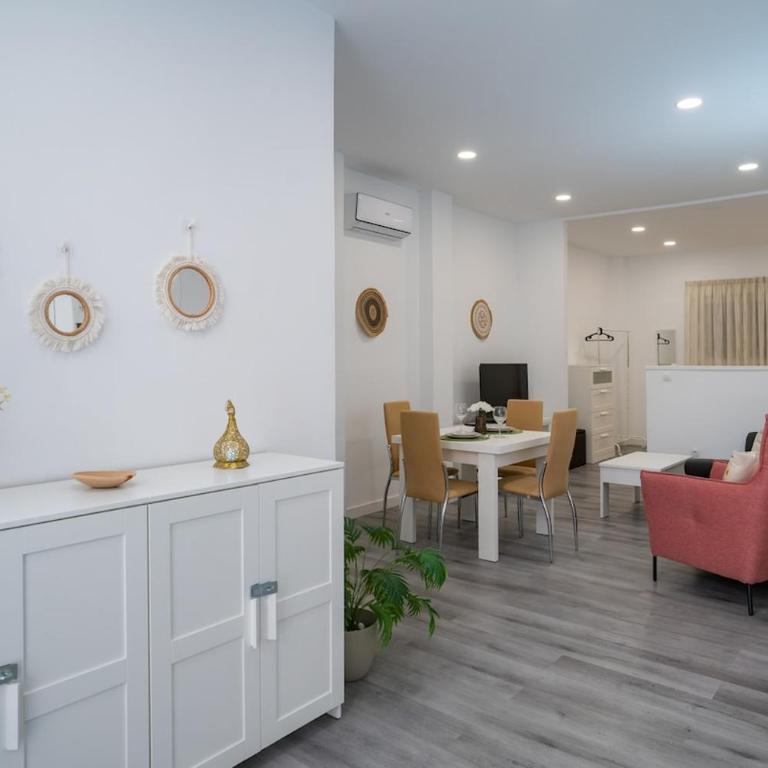 Holidays & Home Estudio El Palo 8B, 400 m playa - Apartamento de 1 dormitorio - 13