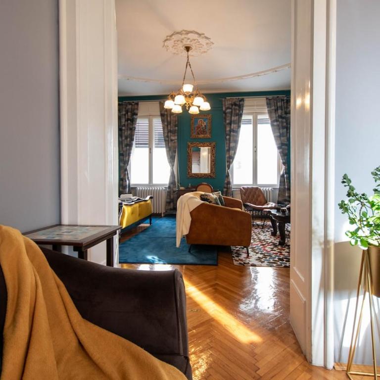 Teal and Gold Hideaway - Downtown Chic - Apartman sa 1 Spavaćom Sobom - 1