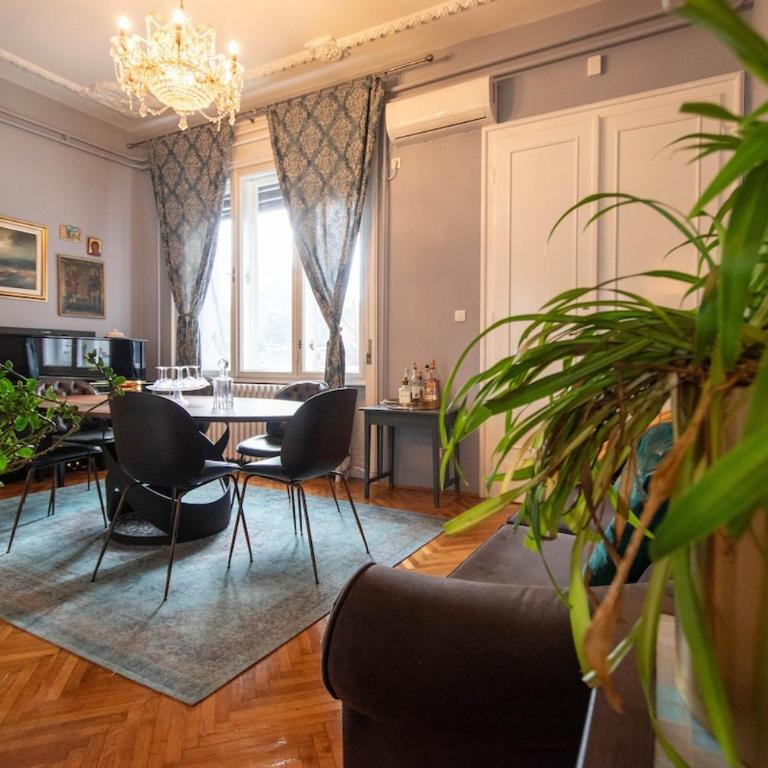 Teal and Gold Hideaway - Downtown Chic - Apartman sa 1 Spavaćom Sobom - 13