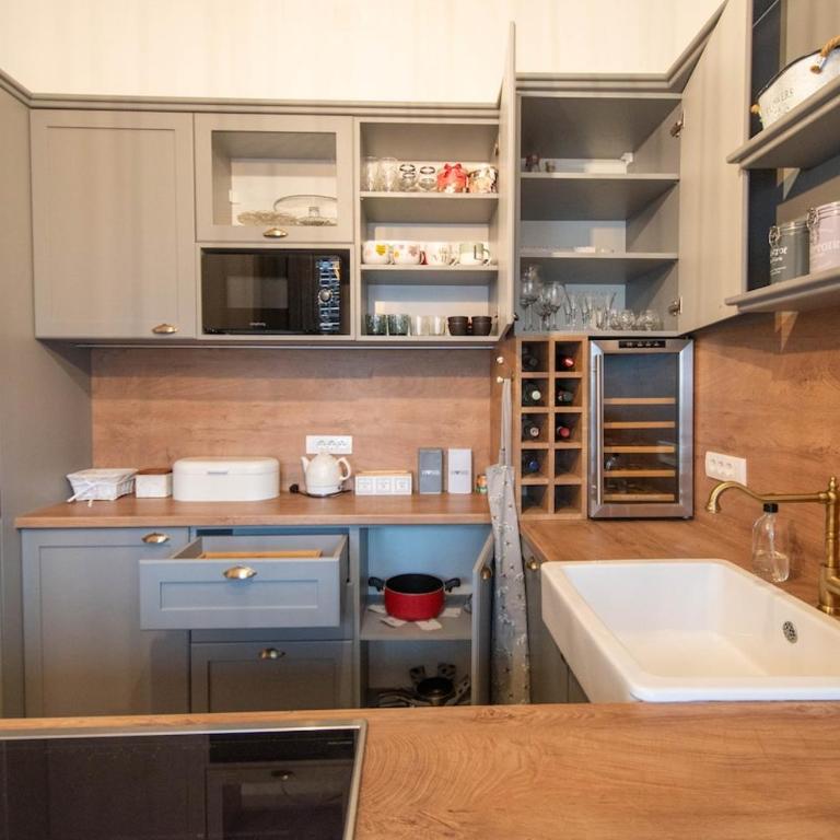 Teal and Gold Hideaway - Downtown Chic - Apartman sa 1 Spavaćom Sobom - 19