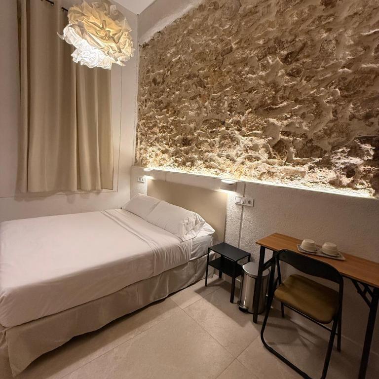 Alifornia Alicante - Deluxe Double Room - 13