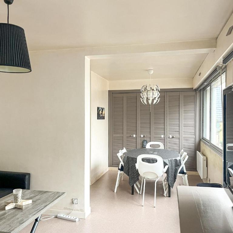 Appartement plein centre avec parking secure - Apartamento familiar de 1 dormitorio - 12